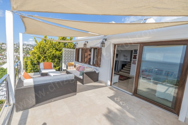 Bitez Mah. Bodrum Satılık Villa |  7+1 Oda | 450M2 71.500.000Tl  Krediye Uygun  | Villa | Klima | 7 Banyo | 7 Yatak Odası Resim-1