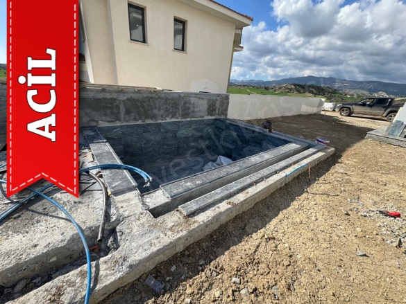 Kurtuluş Kurtuluş Acil Satılık Villa |  3+1 Oda | 400M2 315.000£ | 2 Banyo | 3 Yatak Odası Resim-4