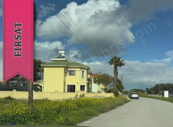 Merkez  Bahceler Satılık Villa |  3+1 Oda | 570M2 550.000£ Eşyalı  | 2 Banyo | 3 Yatak Odası Resim-1