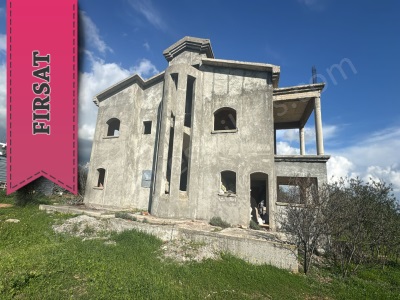 Türk Koçanlı Yarım İnşaat Vila Tadilat Gerktiren Çok Amaçlı Yatırım Fırsatı Satılık Villa Kurtuluş Koy Merkezi