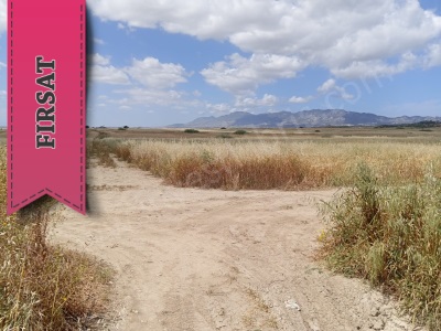 Site Yapımına Uygun Hızla Konut Projelerinin Yapıldığı Bölge Satılık Arazi Geçitkale Gecıtkale