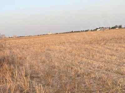 Ackerland Kaufen In  Zypern, Kktc Gazimagusa (Magusa), Guvercinlik, Zentrum , 90000 m2