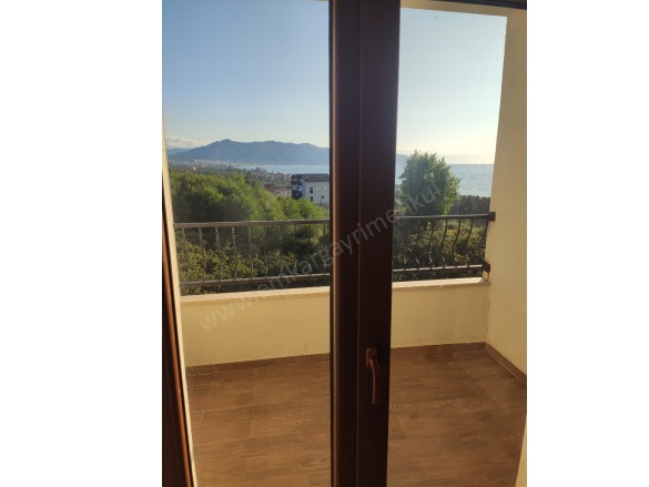 Doğancı Köyü Tirebolu Kiralık Daire |  3+1 Oda | 115M2 Aylık 16.000Tl | 2. Kat | Merkezi Isınma | 2 Banyo | 3 Yatak Odası Resim-2