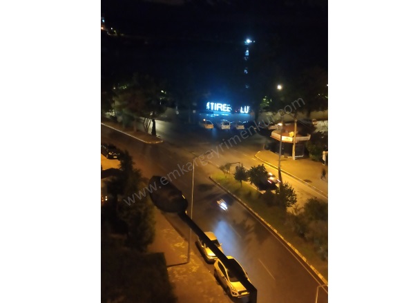 Cintaşı Mah. Tirebolu Kiralık Daire |  3+1 Oda | 125M2 Aylık 15.000Tl Eşyalı  | 3. Kat | 1 Banyo | 3 Yatak Odası Resim-3