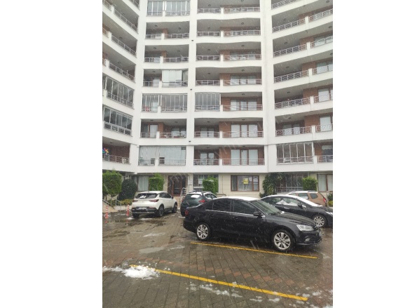 Yeniköy Mah. Tirebolu Satılık Daire |  3+1 Oda | 115M2 4.150.000Tl  Krediye Uygun  | Yüksek Giriş | Doğalgaz(Kombi) | 1 Banyo | 3 Yatak Odası Resim-1