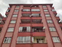 Tirebolu Demirci Mah. Satılık Daire 2+1 105 M2 | 6. Kat | Merkezi Isınma | 1 Banyo | 2 Yatak Odası