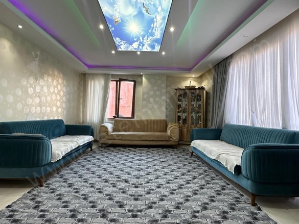 Güneşli Mah. Bağcılar Satılık Daire |  3+1 Oda | 155M2 9.000.000Tl  Krediye Uygun  | 3. Kat | Doğalgaz(Kombi) | 2 Banyo | 1 Yatak Odası Resim-1