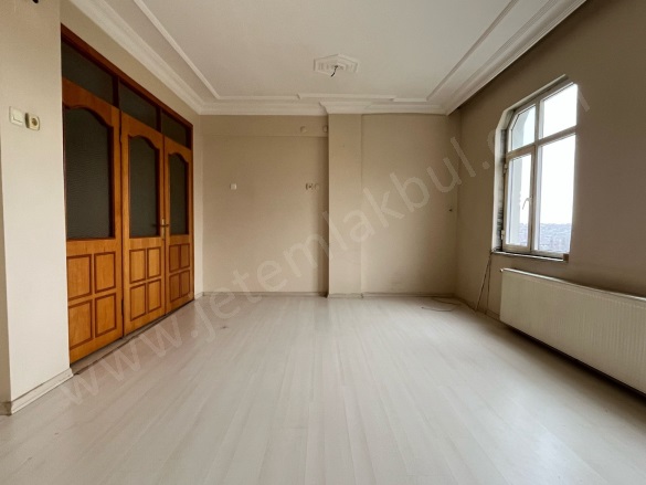 Burgazada Mah. Adalar Kiralık Daire |  3+1 Oda | 140M2 Aylık 22.000Tl | 4. Kat | Doğalgaz(Kombi) | 1 Banyo | 1 Yatak Odası Resim-2