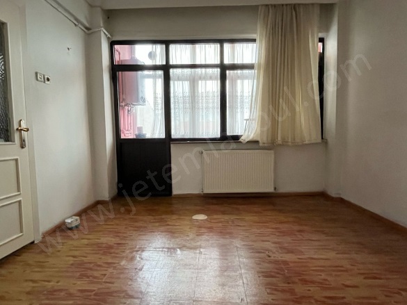 Burgazada Mah. Adalar Kiralık Daire |  3+1 Oda | 140M2 Aylık 22.000Tl | 4. Kat | Doğalgaz(Kombi) | 1 Banyo | 1 Yatak Odası Resim-3