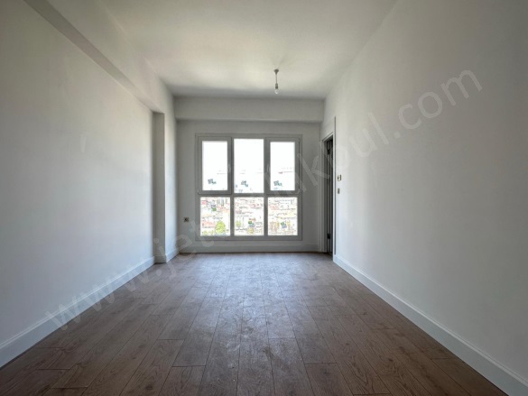 15 Temmuz Mah. Bağcılar Kiralık Daire |  4+1 Oda | 192M2 Aylık 69.000Tl  Krediye Uygun  | 5. Kat | Merkezi Isınma(Pay Ölçer) | 1 Banyo | 1 Yatak Odası Resim-3