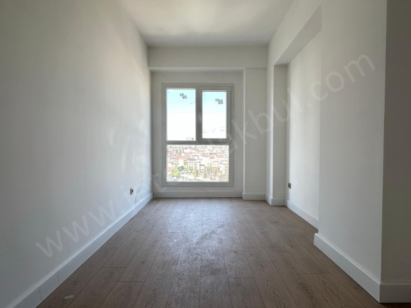 15 Temmuz Mah. Bağcılar Kiralık Daire |  4+1 Oda | 192M2 Aylık 69.000Tl  Krediye Uygun  | 5. Kat | Merkezi Isınma(Pay Ölçer) | 1 Banyo | 1 Yatak Odası Resim-5