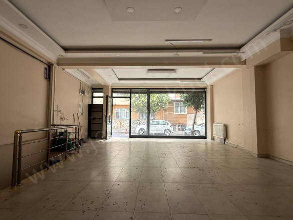 15 Temmuz Mah. Bağcılar Kiralık Dükkan & Mağaza |  1+1 Oda | 150M2 Aylık 32.500Tl  Krediye Uygun  | Giriş Katı | Doğalgaz(Kombi) | 1 Banyo Resim-3