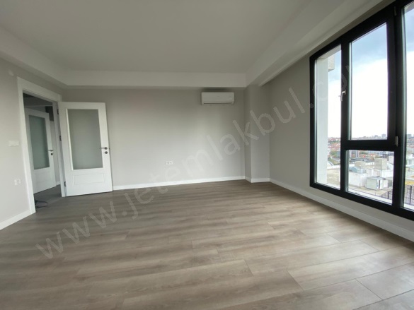 Kocasinan Merkez Mah. Bahçelievler Satılık Daire |  3+1 Oda | 120M2 12.750.000Tl | 4. Kat | Doğalgaz(Kombi) | 2 Banyo | 1 Yatak Odası Resim-2