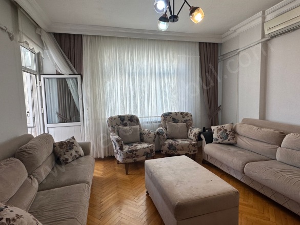 Bağlar Mah. Bağcılar Kiralık Daire |  2+1 Oda | 85M2 Aylık 29.500Tl | 3. Kat | Doğalgaz(Kombi) | 1 Banyo | 1 Yatak Odası Resim-1