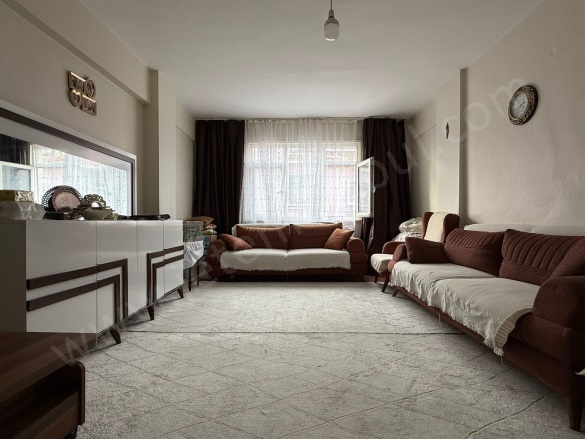 Bağlar Mah. Bağcılar Satılık Daire |  3+1 Oda | 110M2 4.250.000Tl  Krediye Uygun  | 3. Kat | Doğalgaz(Kombi) | 1 Banyo | 1 Yatak Odası Resim-1