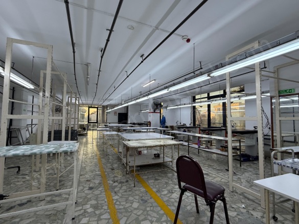 Güneşli Mah. Bağcılar Kiralık Atölye |  1 Oda | 1000M2 Aylık 200.000Tl | 3. Kat Resim-2