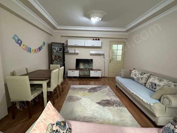 Güneşli Mah. Bağcılar Satılık Daire |  3+1 Oda | 130M2 6.595.000Tl  Krediye Uygun  | 1. Kat | Doğalgaz(Kombi) | 1 Banyo | 1 Yatak Odası Resim-2