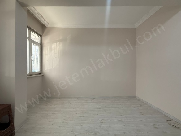 Kirazlı Mah. Bağcılar Kiralık Daire |  2+1 Oda | 75M2 Aylık 17.000Tl | Giriş Katı | Doğalgaz(Kombi) | 1 Banyo | 1 Yatak Odası Resim-3