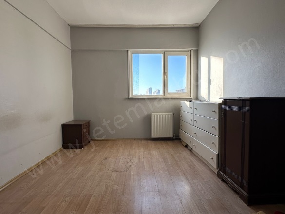 15 Temmuz Mah. Bağcılar Kiralık Daire |  3+1 Oda | 115M2 Aylık 28.000Tl  Krediye Uygun  | 3. Kat | Doğalgaz(Kombi) | 1 Banyo | 1 Yatak Odası Resim-3