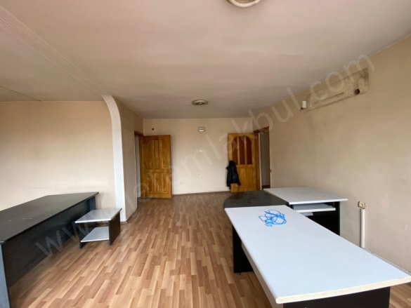 Yavuz Selim Mah. Bağcılar Satılık Ofis / Büro |  2.5+1 Oda | 100M2 4.259.000Tl  Krediye Uygun  | 4. Kat | Doğalgaz(Kombi) Resim-3