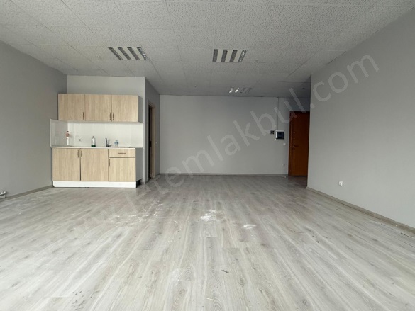 Hürriyet Mah. Bağcılar Kiralık İş Hanı Katı & Ofisi |  1 Oda | 55M2 Aylık 30.000Tl  Krediye Uygun  | 2. Kat Resim-2