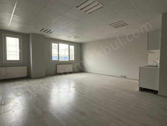 Güneşli Meydanında Kiralık iş Hanı Katı & Ofisi 55M² Prestijli Ofis 1 Bağcılar Hürriyet Mah