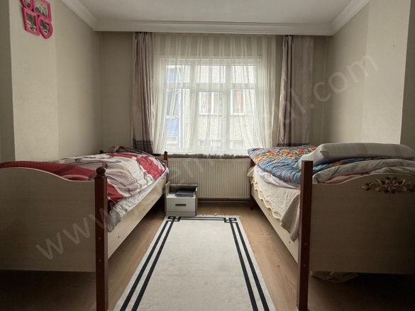 Kazım Karabekir Mah. Bağcılar Satılık Daire |  2+1 Oda | 120M2 3.200.000Tl | 3. Kat | Doğalgaz(Kombi) | 1 Banyo | 1 Yatak Odası Resim-4