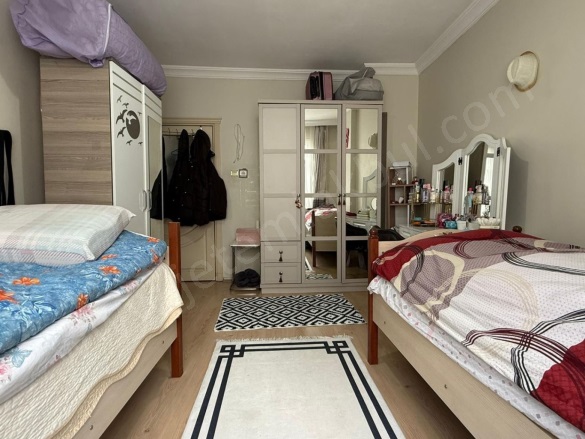 Kazım Karabekir Mah. Bağcılar Satılık Daire |  2+1 Oda | 120M2 3.200.000Tl | 3. Kat | Doğalgaz(Kombi) | 1 Banyo | 1 Yatak Odası Resim-5