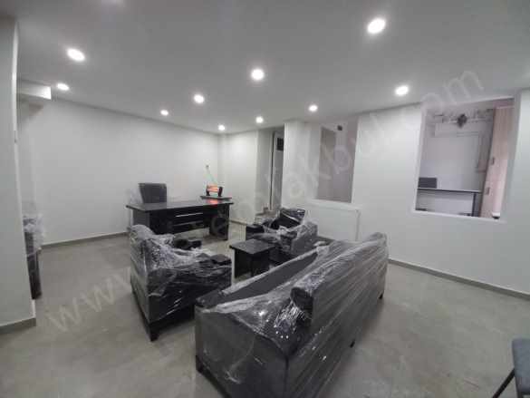 Fatih Ayvansarayda Kiralık iş Hanı Katı & Ofisi 1+1 Ofis (45M²) Ayvansaray Mah