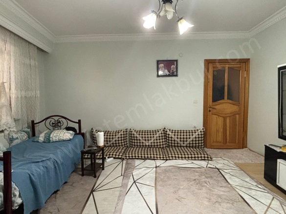 Fatih Mah. Esenler Satılık Daire |  3+1 Oda | 140M2 6.995.000Tl  Krediye Uygun  | Yüksek Giriş | Doğalgaz(Kombi) | 2 Banyo | 1 Yatak Odası Resim-1