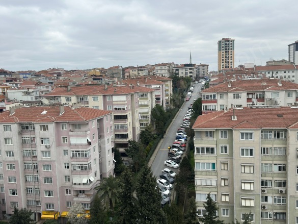 Bağlar Mah. Bağcılar Satılık Daire |  3+1 Oda | 110M2 4.950.000Tl | 3. Kat | Doğalgaz(Kombi) | 1 Banyo | 1 Yatak Odası Resim-4