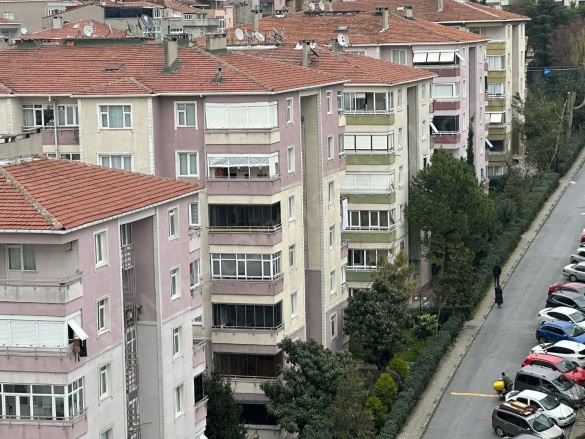 Bağlar Mah. Bağcılar Satılık Daire |  3+1 Oda | 110M2 4.950.000Tl | 3. Kat | Doğalgaz(Kombi) | 1 Banyo | 1 Yatak Odası Resim-5