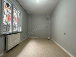 Bağcılar Kirazlı Mah. Kiralık Daire 2+1 85 M2 | Yüksek Giriş | Doğalgaz(Kombi) | 1 Banyo | 1 Yatak Odası