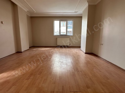 İstanbul Bağcılar Güneşli Mahallesi Kiralık Daire 3+1 Mah