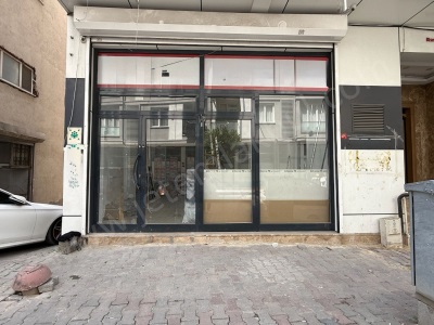 Güneşli 15 Temmuz Mahallesinde Kiralık Dükkan Depolu 200 M2 1+1 Bağcılar Mah