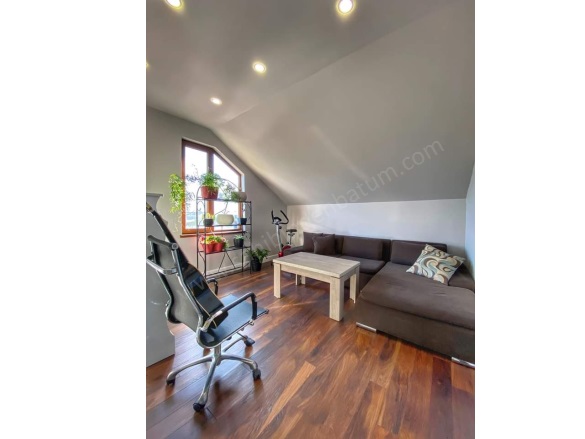 Merkez Batum Satılık Villa |  5+1 Oda | 350M2 9.500.000Tl Eşyalı  | Doğalgaz(Kombi) | 2 Banyo Resim-5