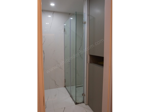 Merkez Batum Kiralık Daire |  1+1 Oda | 55M2 Aylık 850$ Eşyalı  | 13. Kat | Klima | 1 Banyo Resim-3