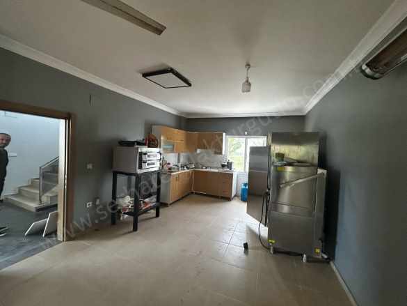 Turgutlu Kiralık Fabrika Sarıçalı Yolu Üzerinde Boşnak Tepe Mevki 11 500M2 Arsa Kapalı Alan 7000 M2 5+4 Irlamaz Mah