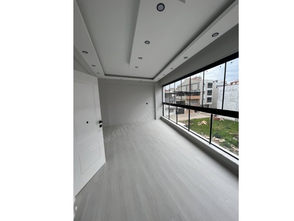 Selvilitepe Mah. Turgutlu Satılık Villa |  5+1 Oda | 255M2 7.600.000Tl  Krediye Uygun  | Yüksek Giriş | Doğalgaz(Kombi) | 2 Banyo | 1 Yatak Odası Resim-2