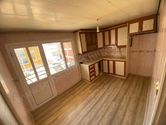 Selvilitepe Mah. Turgutlu Kiralık Daire |  1+1 Oda | 90M2 Aylık 13.000Tl | 3. Kat | Doğalgaz(Kombi) | 1 Banyo | 1 Yatak Odası Resim-4