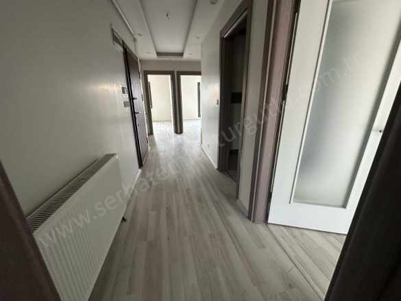 Turgutlu Satılık Daire Cumhuriyet Mah 120M2 4 Kat 3+1 Oda Asansörlü Otoparklı Doğalgazlı Sıfır