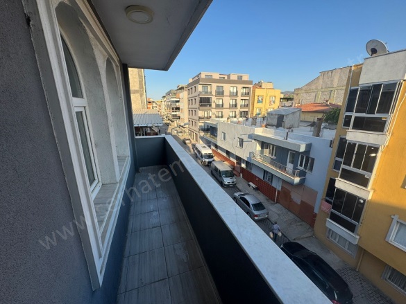 Şehitler Mah. Turgutlu Kiralık Daire |  3+1 Oda | 130M2 Aylık 18.000Tl | 3. Kat | Doğalgaz(Kombi) | 1 Banyo | 1 Yatak Odası Resim-3