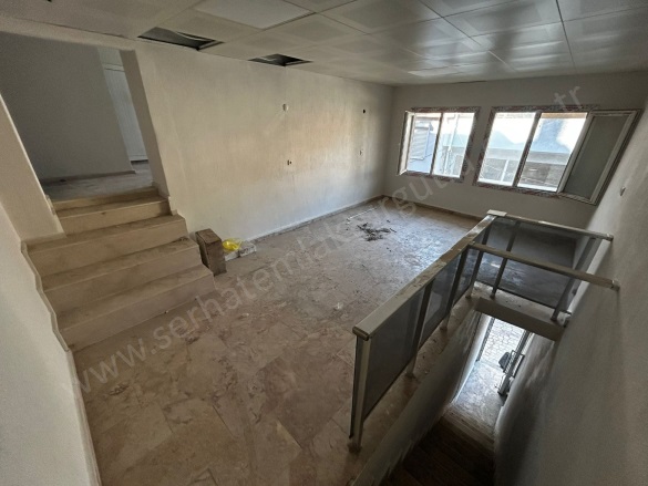 Altay Mah. Turgutlu Kiralık Dükkan |  1+1 Oda | 55M2 Aylık 25.000Tl | 2. Kat | Klima | 1 Banyo Resim-3