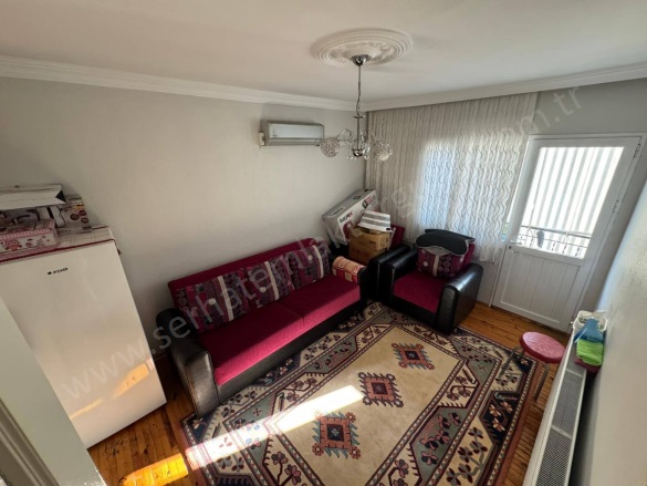 Şehitler Mah. Turgutlu Satılık Daire |  2+1 Oda | 100M2 2.100.000Tl | 2. Kat | Doğalgaz(Kombi) | 1 Banyo | 1 Yatak Odası Resim-1