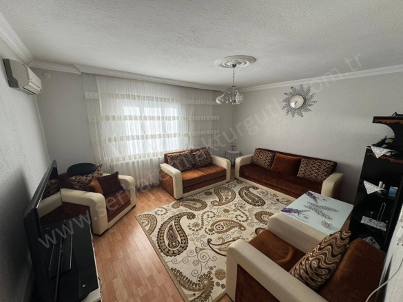 Şehitler Mah. Turgutlu Satılık Daire |  2+1 Oda | 100M2 2.100.000Tl | 2. Kat | Doğalgaz(Kombi) | 1 Banyo | 1 Yatak Odası Resim-3