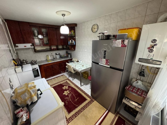 Şehitler Mah. Turgutlu Satılık Daire |  2+1 Oda | 100M2 2.100.000Tl | 2. Kat | Doğalgaz(Kombi) | 1 Banyo | 1 Yatak Odası Resim-4