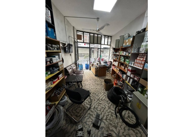 İstiklal Mah. Turgutlu Satılık Dükkan |  1 Oda | 25M2 2.750.000Tl | Zemin Kat | Klima Resim-4