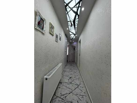 Turgutlu Satılık Daire Yıldırım Mah 140M2 3+1 Oda Asansörlü Doğalgazlı 4 Kat E Banyolu 7 Yıllık Bina