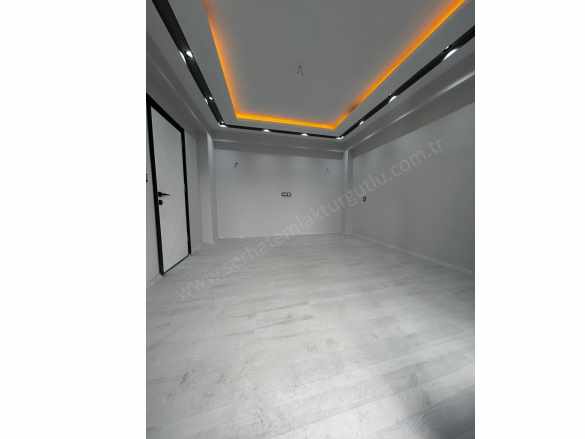 Turgutlu Satılık Daire Şehitler Mah 1 2 3 Ve 4 Kat Sıfır Ler Asansörlü 3+1 Oda 120M2