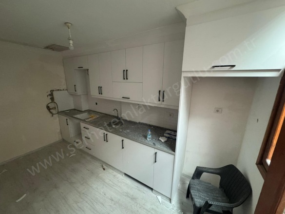 Şehitler Mah. Turgutlu Kiralık Daire |  2+1 Oda | 100M2 Aylık 15.000Tl | 3. Kat | Doğalgaz Sobası | 1 Banyo | 1 Yatak Odası Resim-2